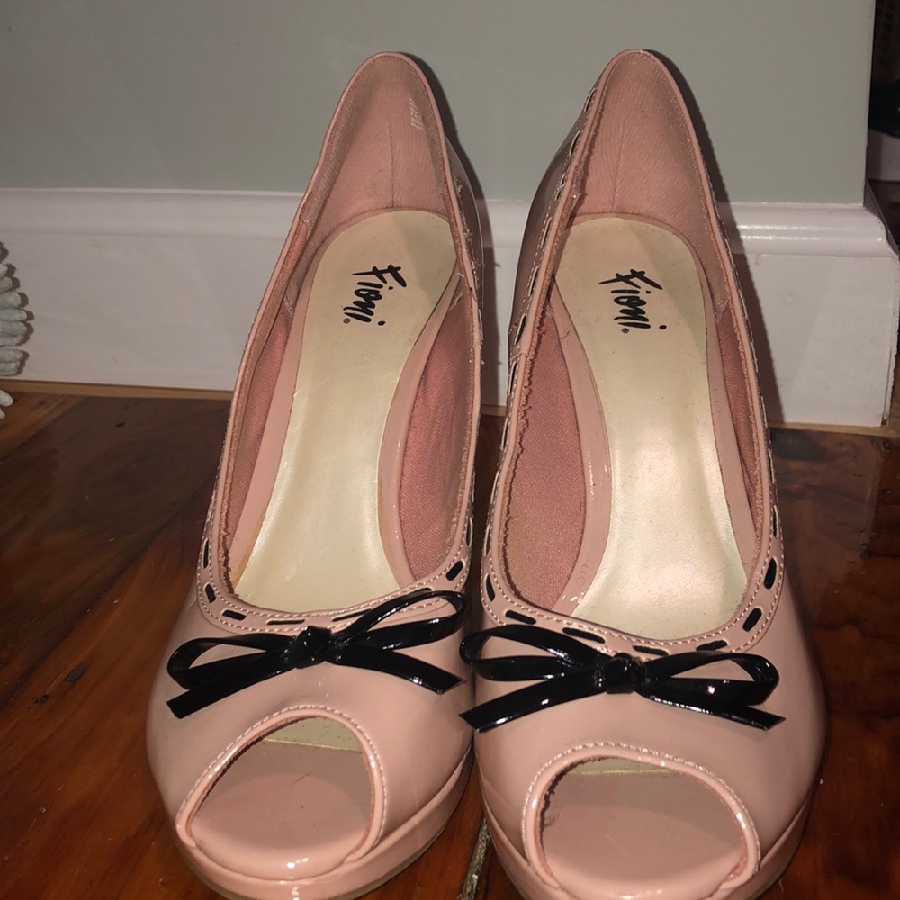 Pink Heels!!
